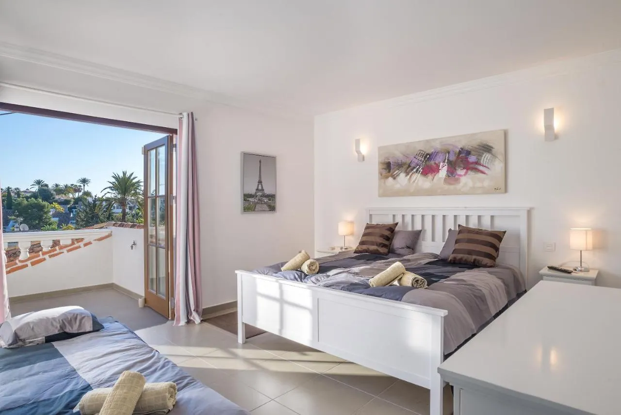 Scandinavian Design Villa Marbella 0*,