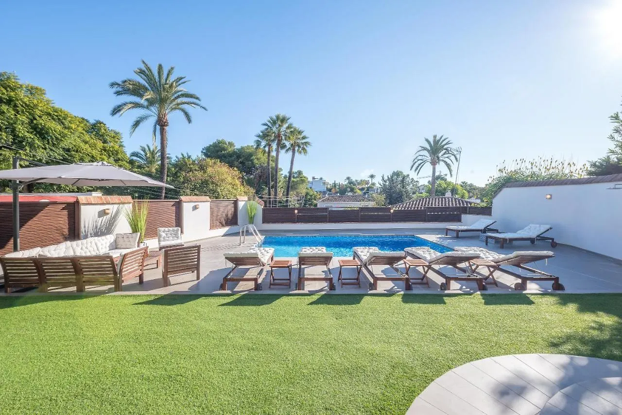 Scandinavian Design Villa Marbella 0*,